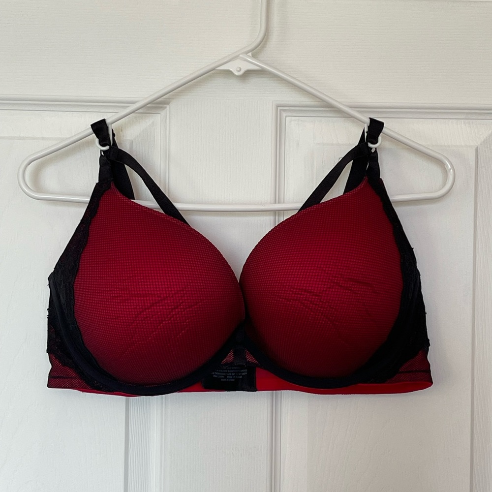 Torrid Push Up Plunge size 42D